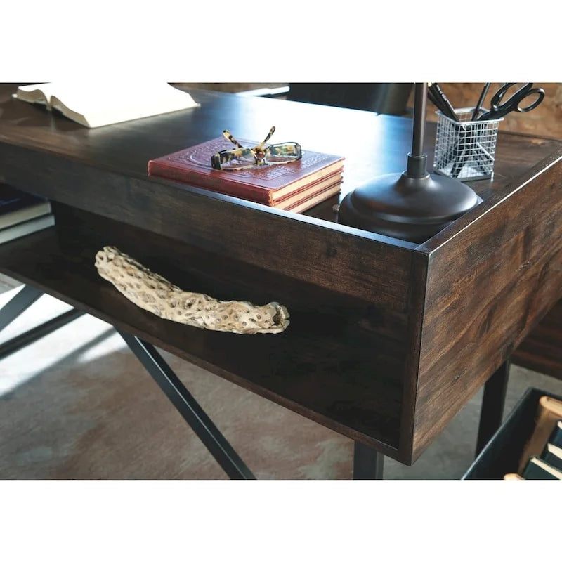 Bureau marron pour le télétravail