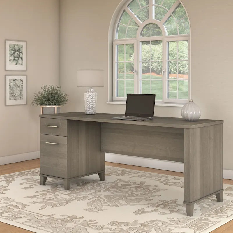 Bureau avec tiroirs de rangement
