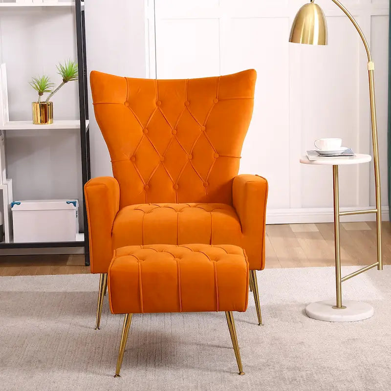 Fauteuil à oreilles tapissé avec pouf